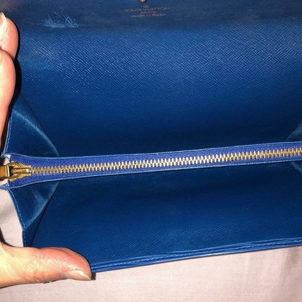 Louis Vuitton Blue Epi Sarah Wallet
